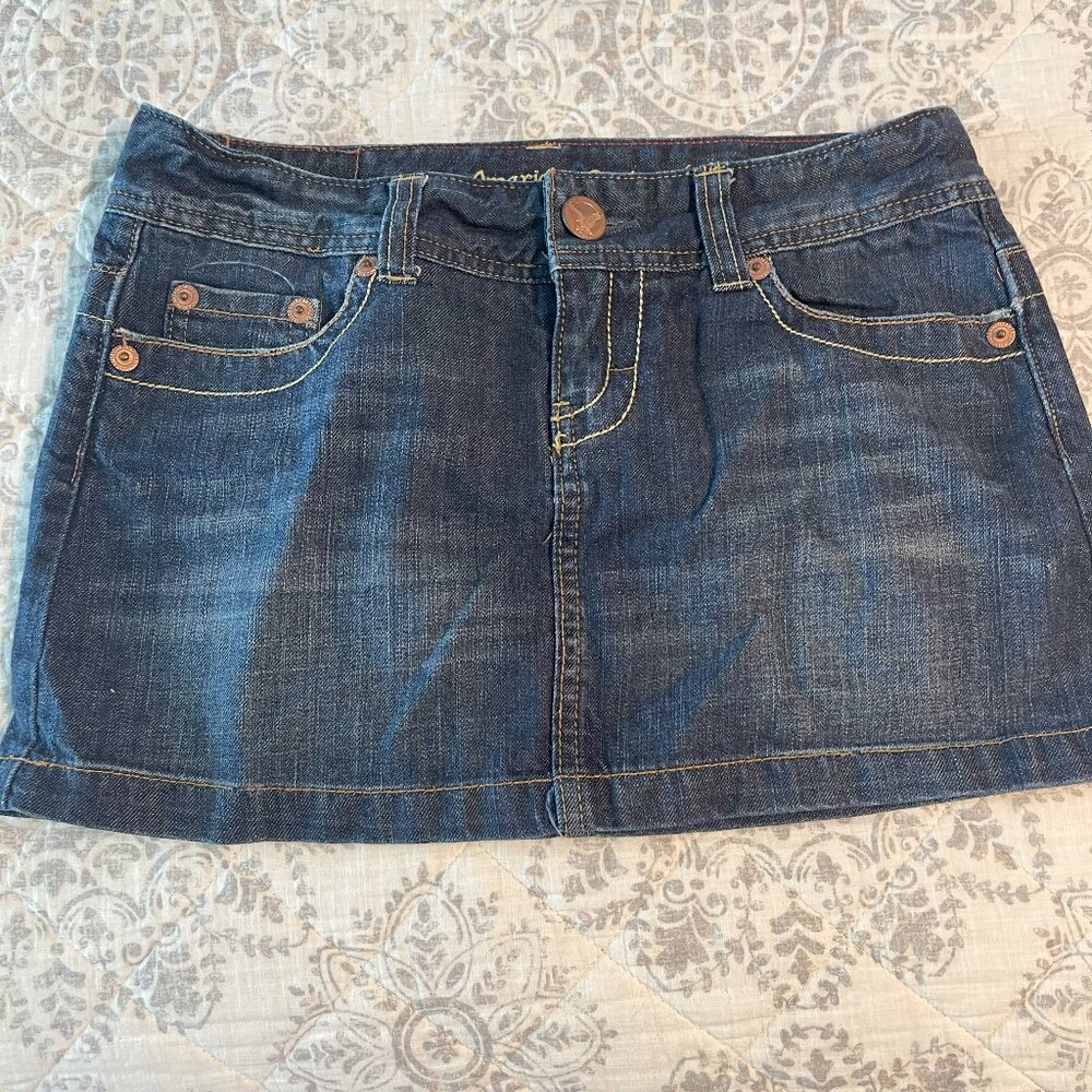 American Eagle Jean Skirt Size 4 perfect new condition
